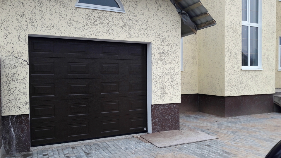 sekcionnye-rolletnye-kalitka.